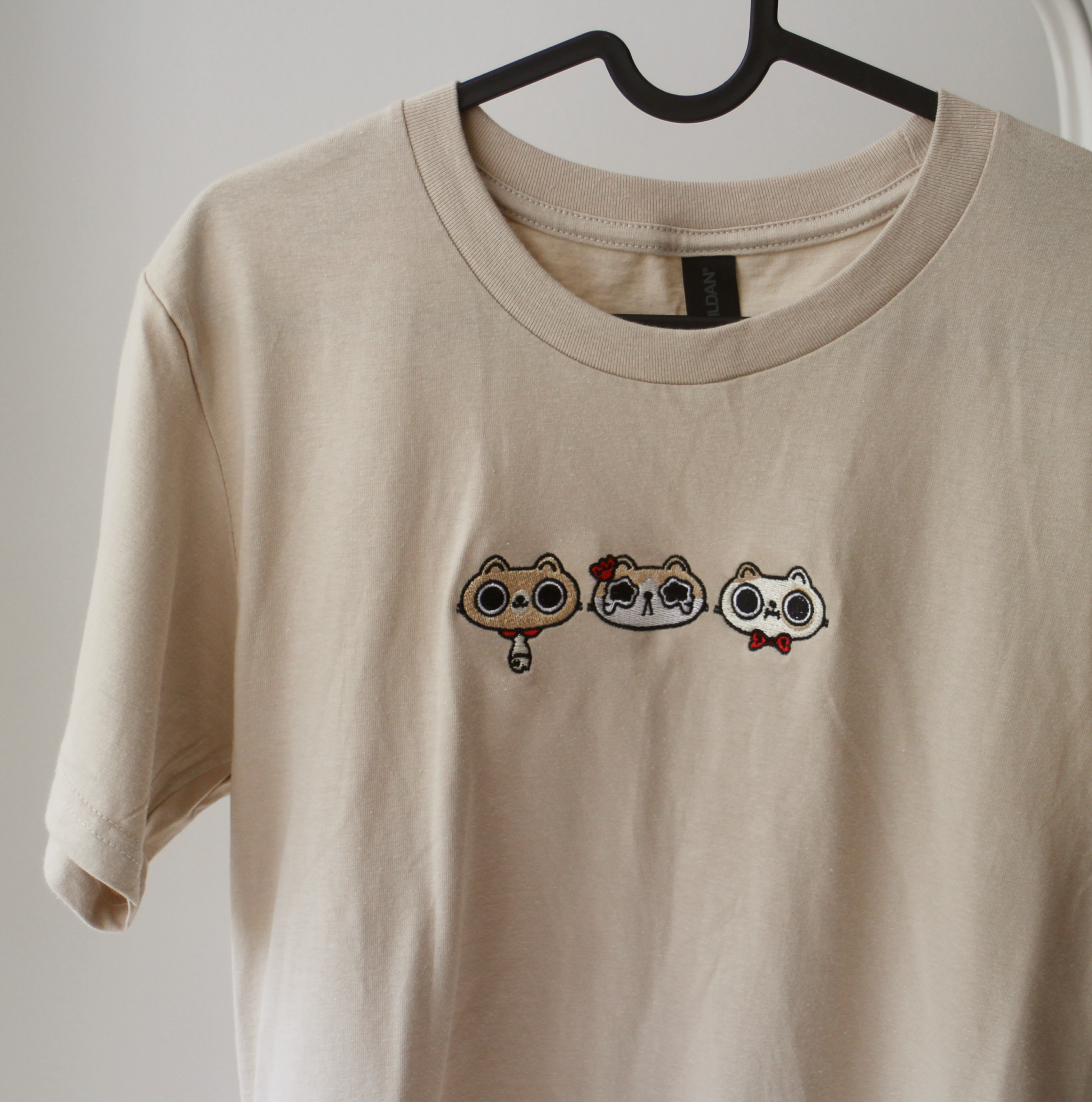 Cat Heads Embroidered T-shirt